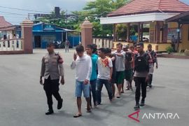 Filep Wamafma apresiasi kepolisian tangkap penambang emas ilegal