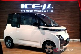 ICE-u merilis kaca film Sky Blue RT70 Series