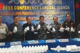 Petugas gagalkan penyelundupan 34 kg pil koplo lewat Bandara Juanda