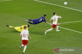 Argentina dan Polandia lolos ke babak 16 besar Piala Dunia