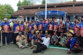 Bupati Jayapura Mathius minta setiap kampung bentuk badan usaha masyarakat adat