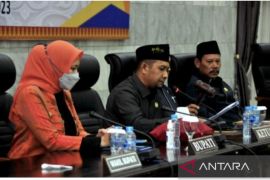 DPRD Inhu paripurnakan APBD 2023, dekati angka Rp1,6 triliun