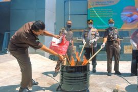 Kejari Madiun musnahkan barang bukti sebanyak 49 kasus narkoba