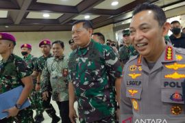 Laksamana Yudo Margono menjalani uji kelayakan calon Panglima TNI di gedung DPR