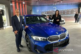 BMW luncurkan 320i M Sport dan 330i M Sport Pro
