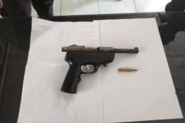 Ditegur tidak ngobrol saat rapat, pria di Bima ini todongkan pistol rakitan