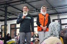 Bupati Lumajang: jangan panik dengan isu hoaks erupsi Semeru