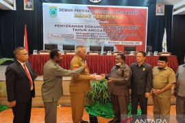 Waterpauw: Pendapatan Papua Barat 2023 diproyeksikan Rp7,62 triliun