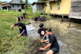Ganjar Milenial Center Sumsel gelar Gerakan Milenial Cinta Lingkungan di Ogan Ilir