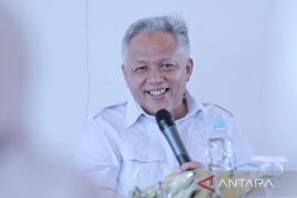 Pemkab Bangka Barat serahkan bantuan Atensi kepada 181 lansia