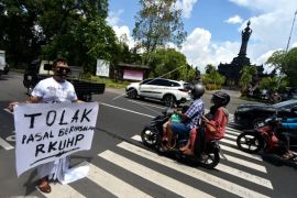 AJI Denpasar gelar aksi tolak pasal bermasalah RKUHP