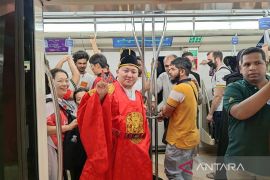 Berkeliling stadion Piala Dunia 2022 menumpangi kereta Doha Metro