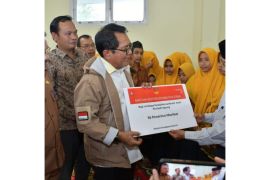 Kemensos berikan bantuan Atensi bagi lima panti asuhan di Agam