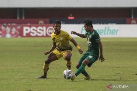 Enam musim berseragam Persebaya, kontrak Hidayat diperpanjang