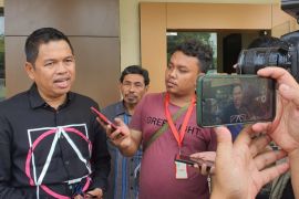 Dedi Mulyadi bantah tuduhan istrinya pada lanjutan sidang perceraian