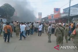 Provokasi oknum LSM picu kericuhan relokasi pedagang