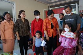 K3S Denpasar serahkan 100 paket bahan pokok Kemensos ke PPKS