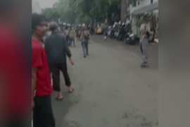 Flash - Diduga bom bunuh diri terjadi di Polsek Astanaanyar Bandung