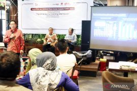 OJK dorong perusahaan potensial di Kalsel masuk pasar modal