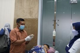 HUT Pertamina dimeriahkan dengan donor darah dan khitanan massal