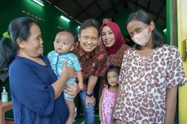 Menkes pastikan layanan kesehatan anak di Solo berjalan merata