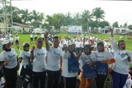 BFI Srikandi Sehat Bersama Warga Saentis, gelar jalan sehat hingga cek kesehatan gratis