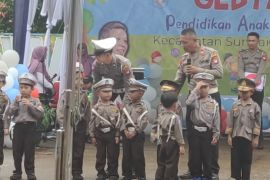 Satlantas Kubu Raya ajarkan disiplin lalu lintas sejak dini pada anak PAUD
