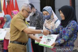 Pemprov Kaltim salurkan BLT dan  operasi pasar tekan inflasi daerah