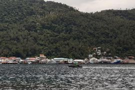 Pemprov Kepri imbau nelayan gunakan baju pelampung dan GPS saat melaut di perbatasan