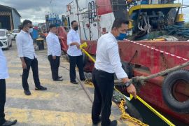 Ditpolairud Polda Banten evakuasi dua orang meninggal akibat kecelakaan kerja