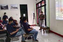 Pelatihan video pewarta LKBN Antara Biro Lampung Page 1 Small