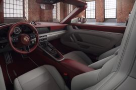 Porsche tarik 53 unit 911 di AS karena masalah dashboard