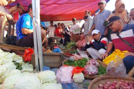 Anggota DPR "kebanjiran" keluhan relokasi pedagang Rengasdengklok