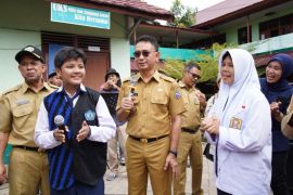 Edi Kamtono ajak siswa terus belajar dan ukir prestasi