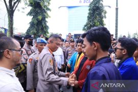 Polresta Banjarmasin kawal aksi damai mahasiswa dengan ramah dan humanis