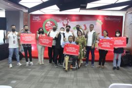Telkomsel Siaga berbagi kasih tanpa batas di momen Natal 2022