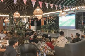 Piala Dunia: Antusiasnya warga Jember nobar di Aston