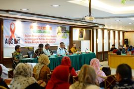 Unand gelar diskusi kelompok terpumpun soal HIV/AIDS