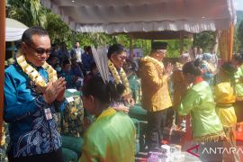 Olahan berbahan jengkol dan ubi kayu di HUT Kecamatan Loksado