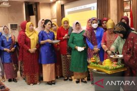 Peringati Hari Ibu ke-94, Pj Gubernur Babel serukan partisipasi perempuan dalam pembangunan