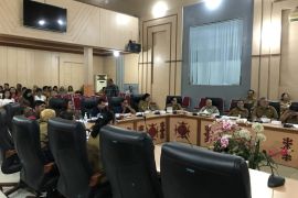 DPRD Ambon uji publik ranperda tentang perlindungan penyandang disabilitas