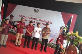 Menkumham: Imigrasi bangun jalan tol masuk wisman dan pebisnis