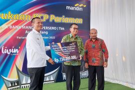 Bank Mandiri salurkan CSR Rp170 juta untuk desa wisata di Pariaman