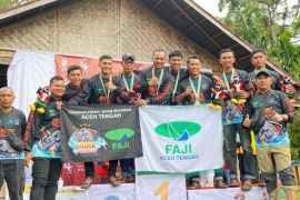 Aceh Tengah sapu bersih medali emas di Cabor Arung Jeram Pora XIV Pidie
