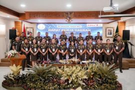 Kejari Badung raih penghargaan kinerja terbaik di Bali