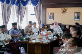 Pemkab Nagan Raya buka peluang investasi pabrik turunan minyak kelapa sawit
