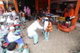 Edukasi siswa tangguh bencana