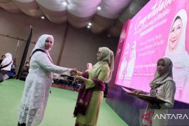 Wisudawati lulusan Sekuntum Melati diharapkan jadi perempuan mandiri
