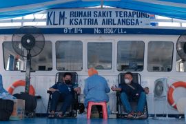 Pelindo Marines aksi sosial donor darah di atas kapal