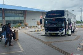 Harga tiket bus AKAP di Terminal Pulo Gebang alami kenaikan sekitar 20 persen
